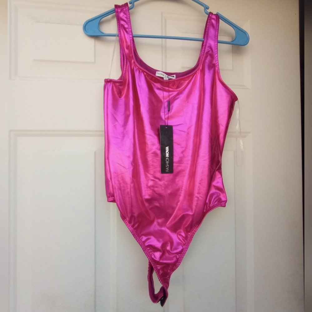 Fashion Nova body suit tank